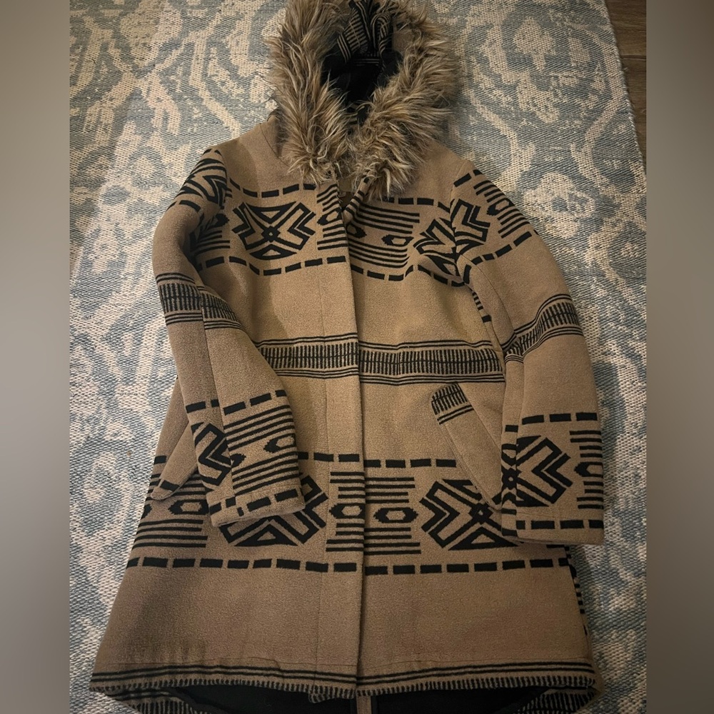 BB Dakota parka - amazing condition, perfect for fall!
